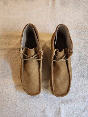 Clarks Wallaston Suede Boot Dark Sand Men's 12 Wide